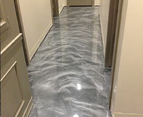 Lava Flow« Decorative Metallic Epoxy Concrete Floor Coating for Retail Floors